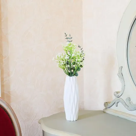 Logis Lukaina Hotell Urrugne